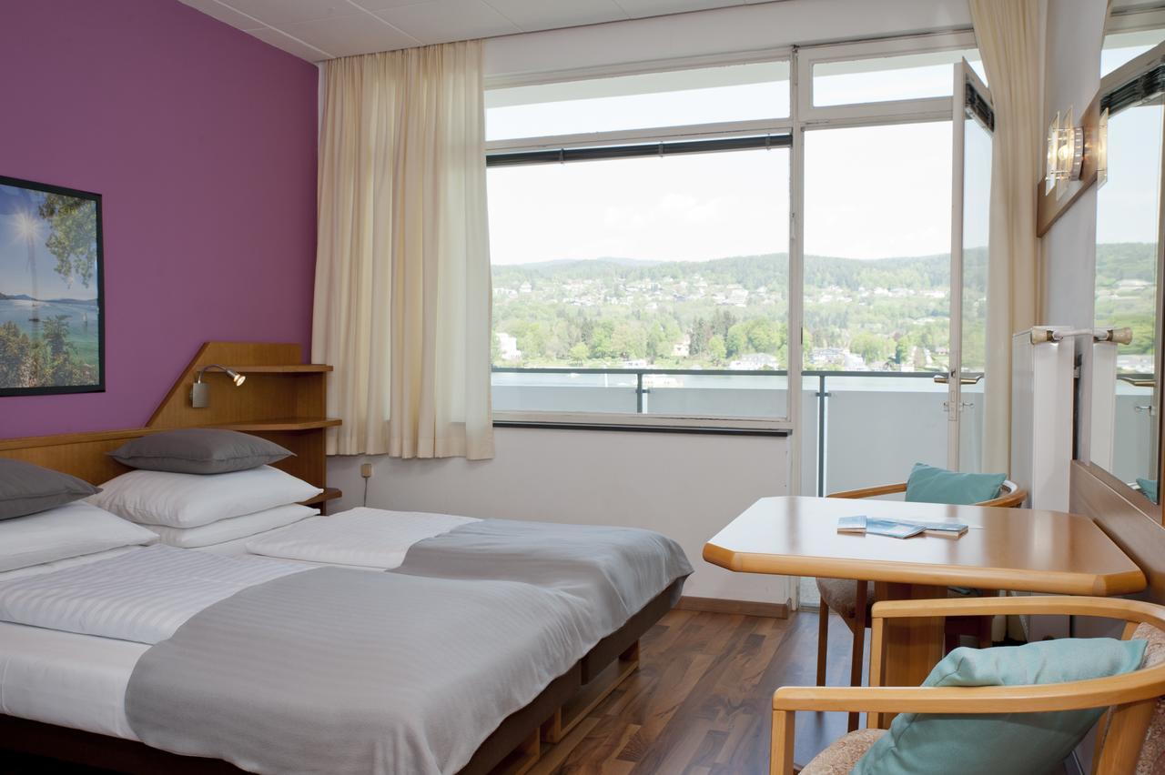 Tennis & Yacht Hotel Velden Velden am Woerthersee Exterior photo